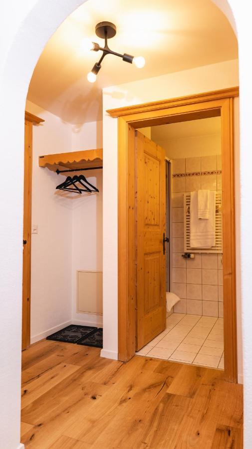 Wunderstay Alpine 16 Chic Studio Central Location Клостерс Екстер'єр фото